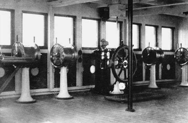 Combien De Mort A Pearl Harbor le centenaire du TITANIC